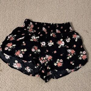 Hollister Floral Black Women's Shorts